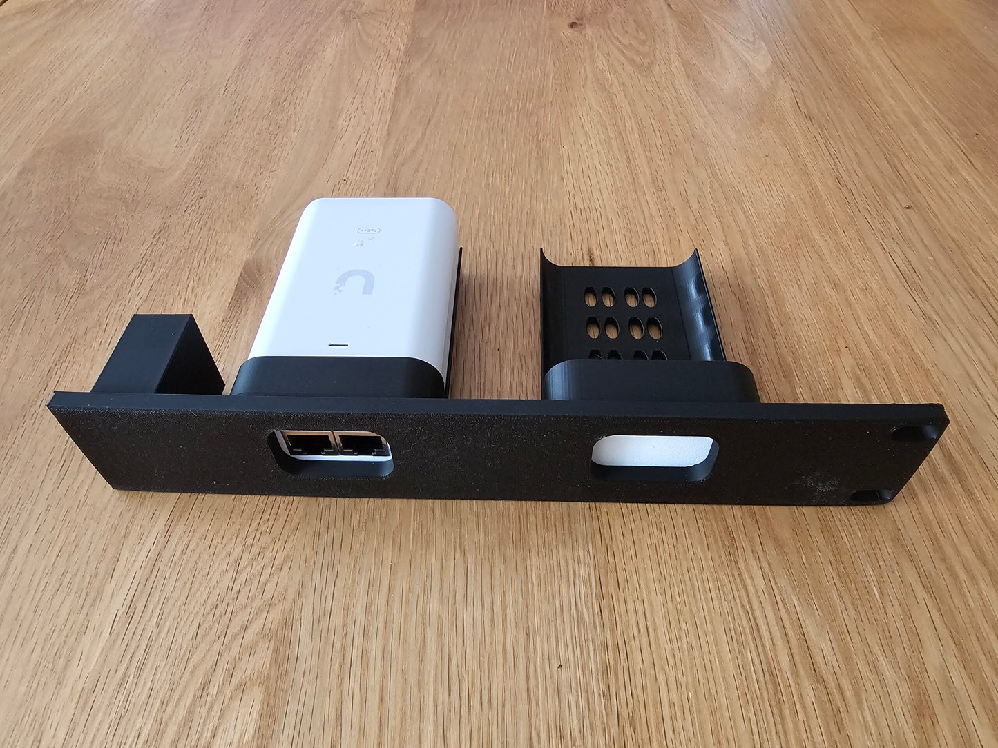 Ubiquiti UniFi UCG-Ultra / UCG-Max 19", 1U Rackmount Bracket - "U-PoE++ Injectors" image